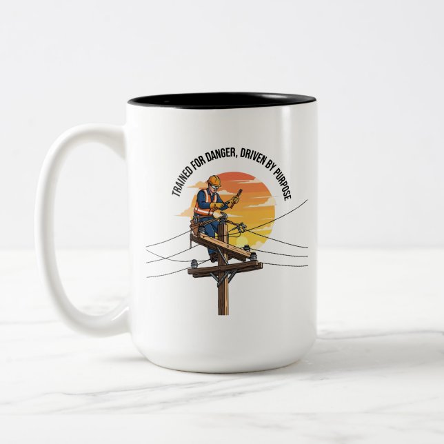 Taza Bicolor Journeyman Lineman Hero Sunset Illustration (Izquierda)