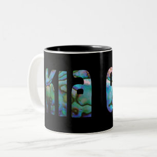 TAZA BICOLOR KIA ORA KIWI GREETING PAUA