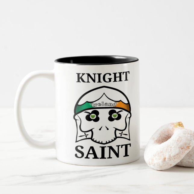 Taza Bicolor Knight Saint Skull (Con donut)