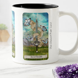 Taza Bicolor La distancia entre la cubierta tarot y las espadas