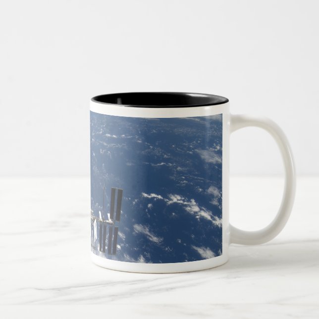 Taza Bicolor La Estación Espacial Internacional 14 (Derecha)