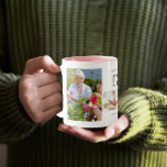 Taza Bicolor La felicidad es estar siendo una foto-foto de Gigi<br><div class="desc">Abrace la alegría de los preciados recuerdos con nuestro "Happiness is Being a Gigi" Rubor Floral 4 Photo mug. Esta atractiva taza resume la esencia del amor de la abuela, adornada con delicados acentos florales y espacio para cuatro fotos reconfortantes. Ya sea tomando tu cerveza favorita o simplemente disfrutando de...</div>
