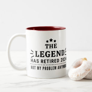 Taza Bicolor La leyenda se ha retirado 2024 No es mi jubilación