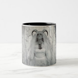 Taza Bicolor La resurrección de Bathory
