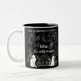 Taza Bicolor La serenidad del hechicero: Relájate, es sólo el d