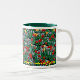 Taza Bicolor La tierra sonríe en flores - póngase verde por