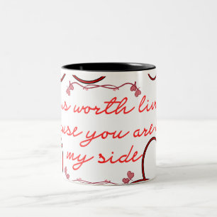 Taza Bicolor "La vida vale la pena porque estás a mi lado"