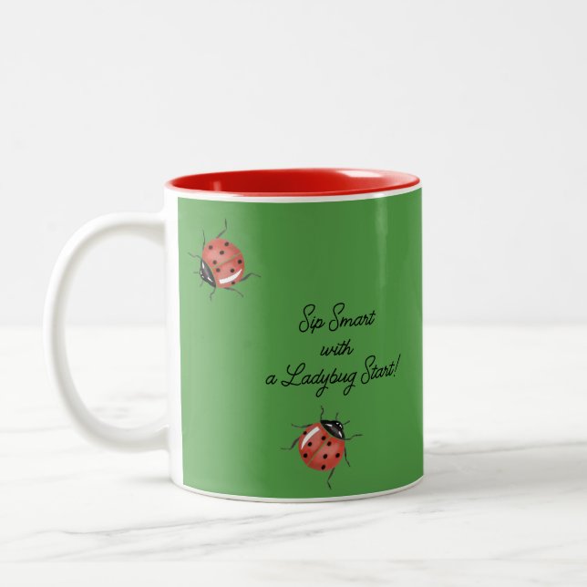 Taza Bicolor Ladybug en verde personalizado (Izquierda)