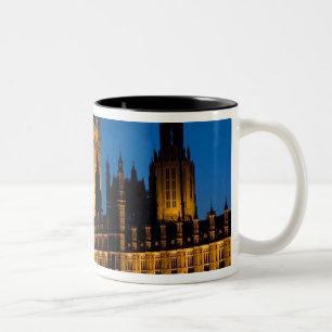 Taza Bicolor Las Casas del Parlamento de noche en la ciudad de