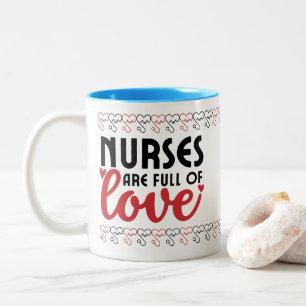 Taza Bicolor Las enfermeras están llenas de Amor - Enfermera