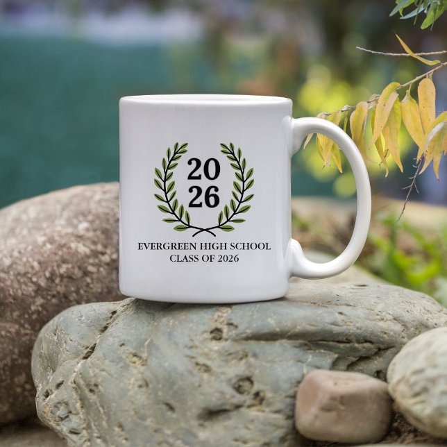Taza Bicolor Laurel Crest Class of 2026 Mug (Subido por el creador)