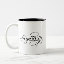 Taza Bicolor Letras de mano fuerte de Fayetteville NC