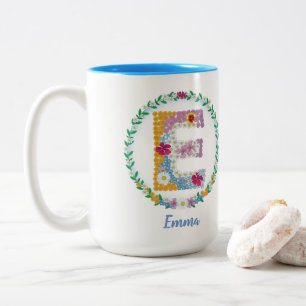 Taza Bicolor Letras florales iniciales "E" con nombre personali