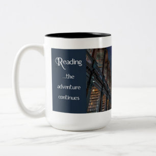 Taza Bicolor Leyendo, la aventura continúa