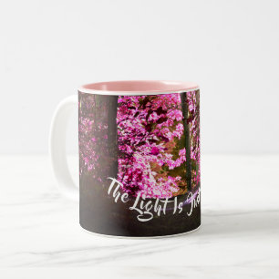 Taza Bicolor Ligera hacia adelante en el camino Inspirador