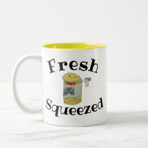 Taza Bicolor Limonada De Limón Fresca Fruta De Dibujos Animados