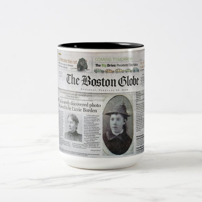Taza Bicolor Lizzie Borden en las noticias (Centro)