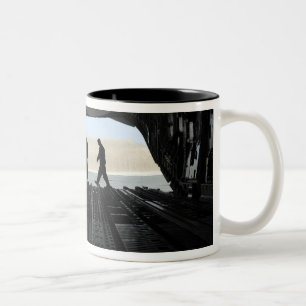 Taza Bicolor Loadmasters de C-17A Globemaster III