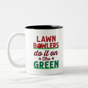 Taza Bicolor Los Boleros De Césped Lo Hacen En El Verde