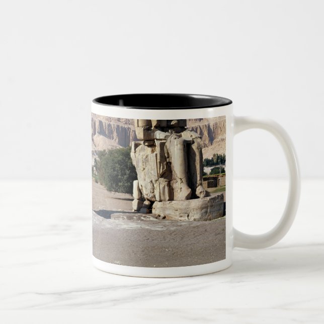 Taza Bicolor Los colosos de Memnon, estatuas de Amenhotep (Derecha)
