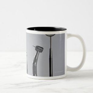 Taza Bicolor Los instrumentos del dentista