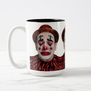 Taza Bicolor “Luca” Después de que la Risa Termina – Un Retrato