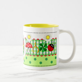 Taza Bicolor Lucky Charms mug