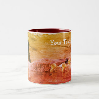 Taza Bicolor Madre de oca de Canadá bebe arte salvaje personali