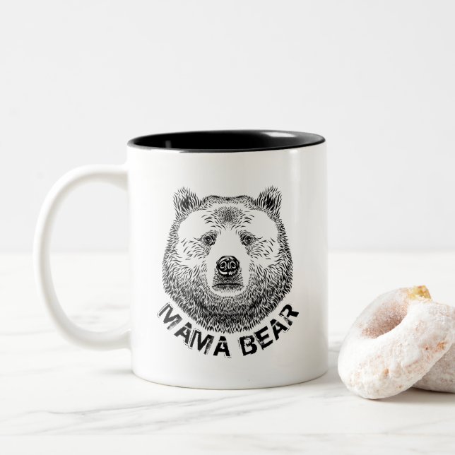 Taza Bicolor Mama Bear, Ilustracion de mano dibujada (Con donut)