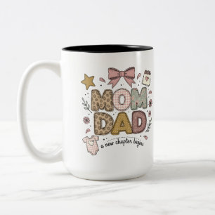 Taza Bicolor Mamá Papá Comienza Nuevo Capítulo Diseño de Bebé A