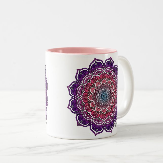 Taza Bicolor Mandala floral morado-rosada (Anverso derecho)