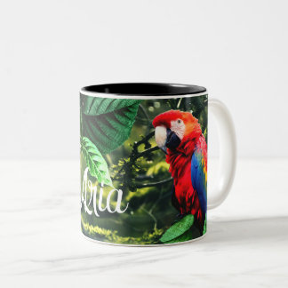 Taza Bicolor Maqueta de loro escarlata en la jungla con flores