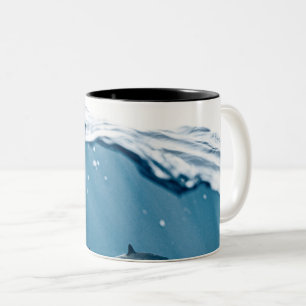 Taza Bicolor Maravilloso Tiburón
