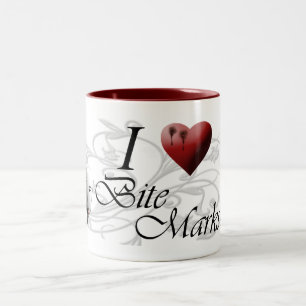 Taza Bicolor Marcas de la mordedura I <3