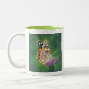 Taza Bicolor Mariposa en la barra húmeda
