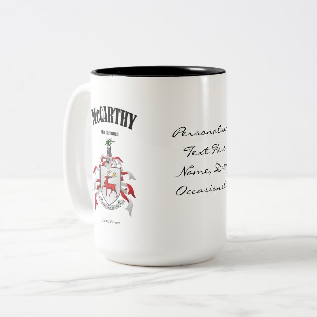 Taza Bicolor McCarthy Family Crest, Traducción y Significado (Anverso izquierdo)