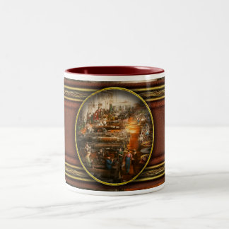 Taza Bicolor Mecánico - Bienvenido al espectáculo de armas 1917