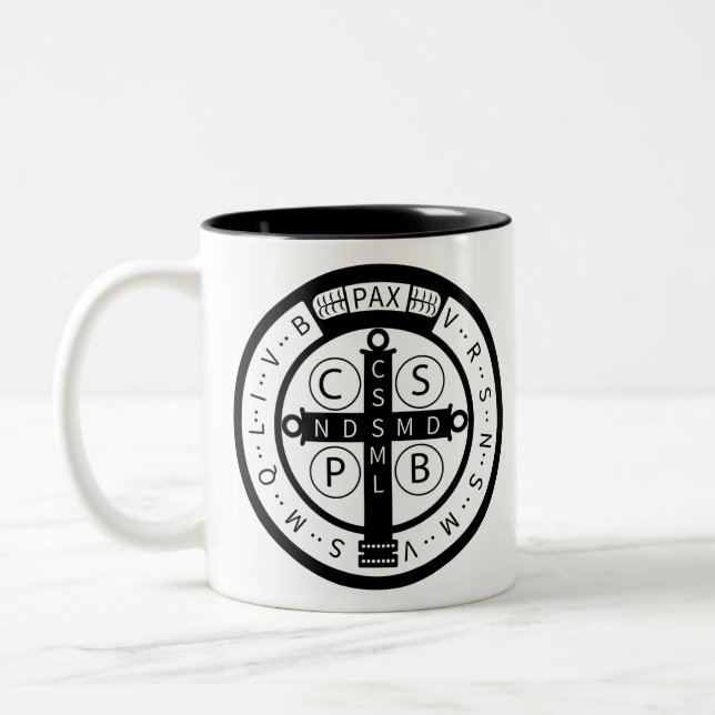 Taza Bicolor Medalla de Diablo-Persecución del "" del St. (Izquierda)