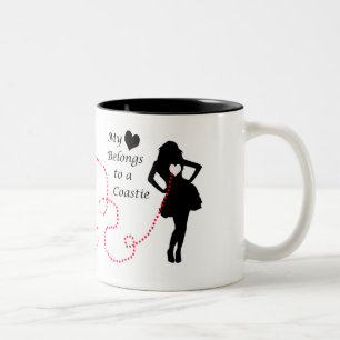 Taza Bicolor Mi corazón pertenece a un Coastie