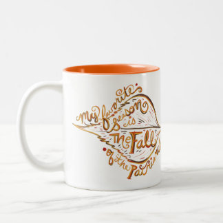 Taza Bicolor Mi temporada favorita es la caída del patriarcado