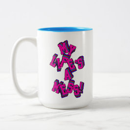 Taza Bicolor Mi vida es un enorme y gracioso texto morado
