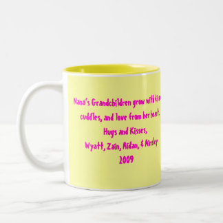 Taza Bicolor Mimi, los nietos de Nana crece con los besos, Cu…