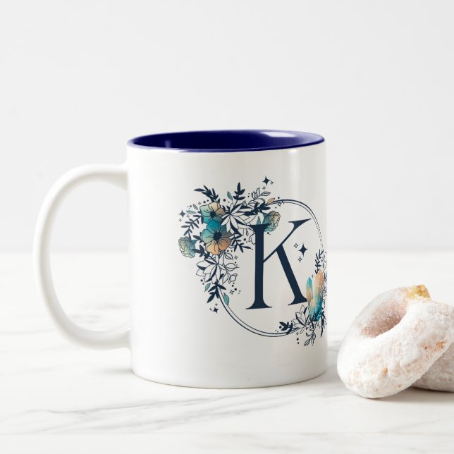 Taza Bicolor Místico Monograma Floral Inicial - Letra K (Con donut)