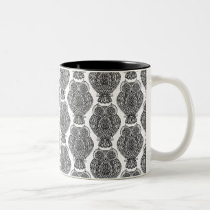Taza Bicolor Modelo con Doodle de los búhos