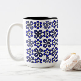Taza Bicolor Modelo de flores azules espléndidas