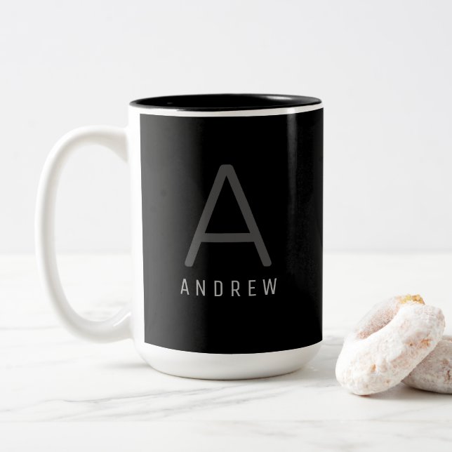 Taza Bicolor Moderno café monogramado en blanco y negro (Con donut)