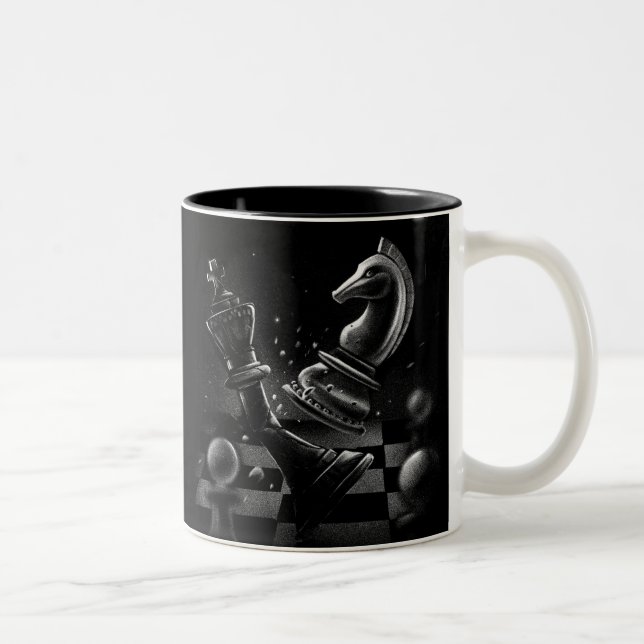 Taza Bicolor Monochrom del ajedrez dramático (Derecha)