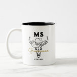 Taza Bicolor Monograma de Groomsmen personalizado del país<br><div class="desc">Regalos personalizados para los padrinos con tema de vaquero del oeste. Decorada con gorra de vaquero con letra occidental vintage. El texto y el color de fondo son editables utilizando la herramienta de diseño para que se ajuste a su ocasión. Obtén este regalo de personalizar para boda, despedida de soltero,...</div>