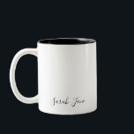 Taza Bicolor Monograma de guion Negro y Blanco<br><div class="desc">La simplicidad se combina con la sofisticación en nuestra taza de café negra y blanca con un monograma personalizado. El diseño limpio y clásico ofrece una apariencia atemporal, perfecta para mejorar tu rutina matutina o añadir un toque personal a tu espacio de oficina. El exterior negro audaz y el interior...</div>