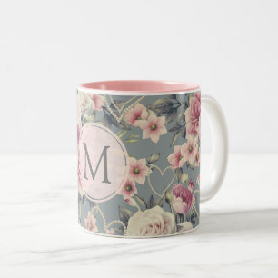 Taza Bicolor Monograma de Rosas Rosadas y Corazones de Perla